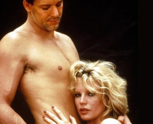 eltornillodeklaus-Mickey-Rourke-fisonomia-de-un-caradura-sin-cara-segunda-parte-Adrian-Lyne-nueve-semanas-y-media-kim-basinger-3
